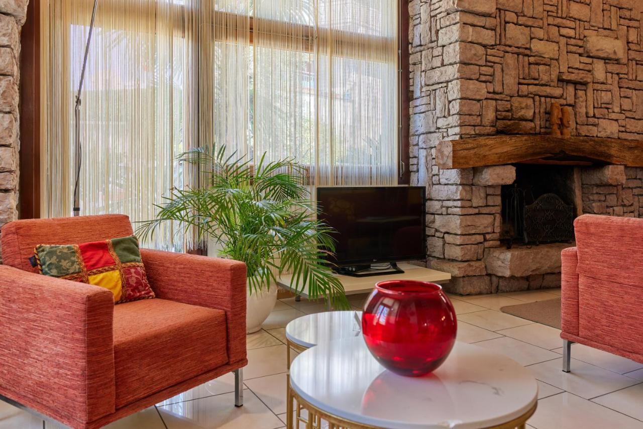 Eco Hotel Ariston 马尔切西内 外观 照片